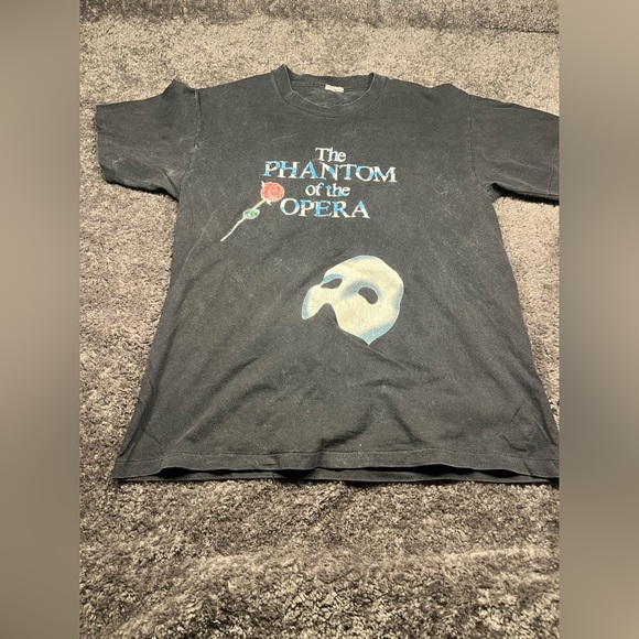 Tops - Vintage “The Phantom of the Opera” t-shirt 1986